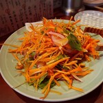 トラストアーチャー テンシン - マンゴーと人参のサラダ