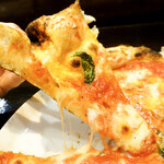 ラ・ピッコラ・ターヴォラ - 