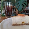 グローブマウンテン珈琲 - アイスアメリカーノ、チーズケーキ