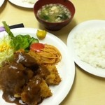 グリル三笠 - チキンカツ定食 ¥750