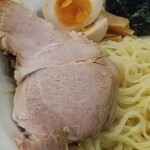 ラーメン サンガ - 柚子胡椒と胡麻油香るつけ麺のチャーシュー