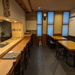 肉割烹 五平 - 店内