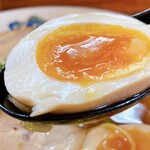 旭川らぅめん青葉 - トッピングのたまご