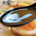 旭川らぅめん青葉 本店 - スープ