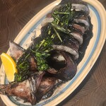 ショクジノアトリエ イタリアン南森町 - スルメイカのグリルイカスミアーリオオーリオ