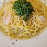 ショクジノアトリエ イタリアン南森町 - 海老と青しそのペペロンチーノ