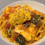 ショクジノアトリエ イタリアン南森町 - 焼きトウモロコシとモッツァレラのアラビアータ