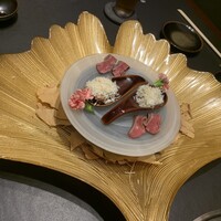 煌 焼肉 - 「黒毛和牛のレアローストビーフ」、「黒毛和牛のタルタルミート」