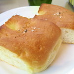 オステリア アックアインボッカ - ピザランチ1480円＆パスタランチ1480円：フォカッチャうま！