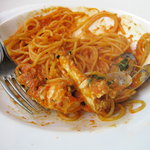 オステリア アックアインボッカ - パスタランチ1480円：（食べかけでゴメンナサイ）渡り蟹とあさりのトマトクリームソース