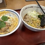 山田うどん - かつ丼 + Aセット(麺大盛) 1050円