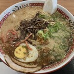 Motenasu - 新玉名ラーメン650円