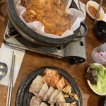 韓国料理とサムギョプサル 豚まる - 