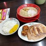 天下一品 - こってり唐揚げ＆羽付き餃子定食  こってりMAXらーめん