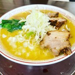 麺屋 うめ助 - 妻は「チャーシューこってりSST」です☆ まさかこのお店にもSSTがあるなんて驚いてました。笑