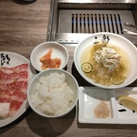 焼肉&手打ち冷麺 二郎 KANAYAMA - 