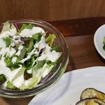 キッチン ブルー グローブ - サラダ、お新香のアップ