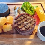 PUB LOUNGE EMERALD - 