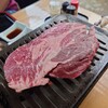 牛すじ家 - 肉はかなりのボリューム