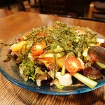 OKIRAKU - 海ぶどうサラダ♪