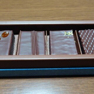 グリーン ビーン トゥ バー チョコレート_0