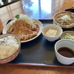 力鶴 - 焼肉定食