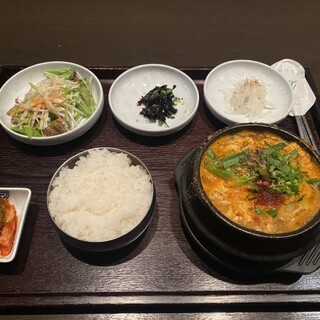 韓・茶・房コリアンダイニング 花郎亭_0