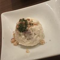 うしごろバンビーナ 銀座店 - クリームチーズポテサラ