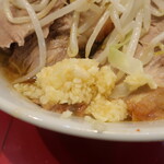 ラーメン二郎 - ニンニク少し
