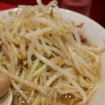 ラーメン二郎 - ヤサイ（そのまま）