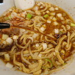 ラーメン二郎 - 赤酢投入～♪