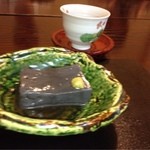 無似舎 - 黒胡麻豆腐