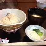 無似舎 - 茸ごはんと味噌汁
