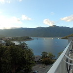 湖南荘 - 屋上からの河口湖