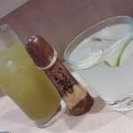 モツの朝立ち - 