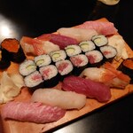 辰美寿し - にぎり