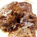 鉄板焼 ステーキ 北野坂 - つなぎはパンの耳でしっかりとした食感