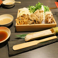 しゃぶしゃぶ 吟半 お台場店 - 
