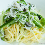 ACQUAMARE - シラス、水菜、きゅうりの冷たいパスタ