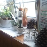 ペニーレーン - 店内の窓辺