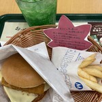 モスバーガー - フィッシュバーガー　ポテト　メロンソーダ