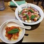 Rock’anDo - 桃のスパークリングヌードル＋ベーコントマト丼