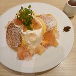 幸せのパンケーキ - 国産白桃のローズヒップピーチパンケーキ