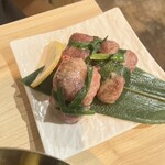 焼肉 タンとハラミ。 - 