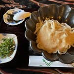 手打うどん 郁兵衛 - 自然薯コロうどん