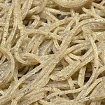 そば くら富 - 2023夏新　ナガワカオリ　この日は抜き粉使用せず100%挽きぐるみ粉で打った当店の細切り