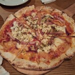 近江牛STEAK＆GRILL BISTECCA - ピザ