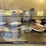 郷土料理 こふじ - ショーケースのメニュー