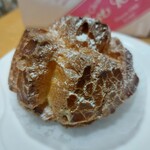 エスト・ローヤル - シューアラクレーム