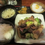 Rinkarou - 牛肉椎茸・竹の子のかき油炒め